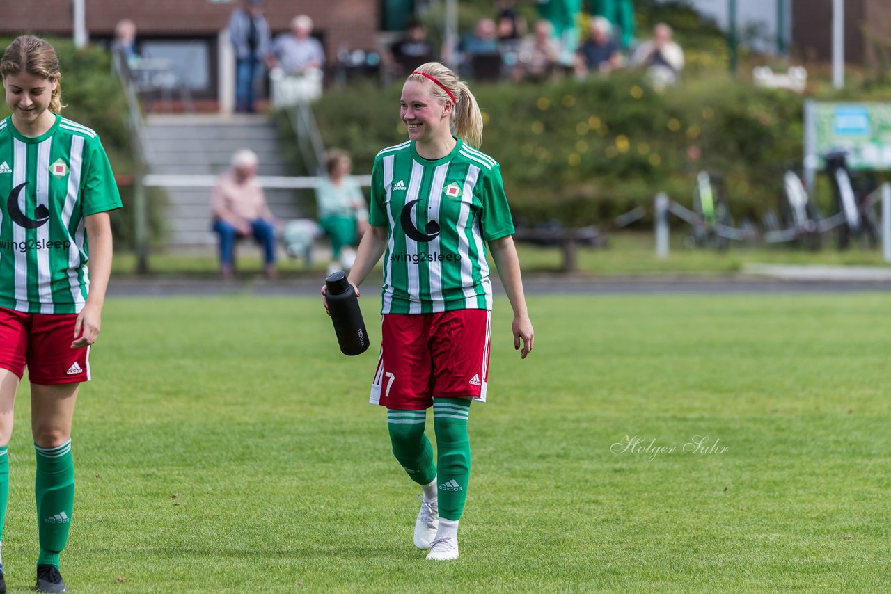 Bild 230 - F SV Boostedt - SV Fortuna St. Juergen : Ergebnis: 2:1